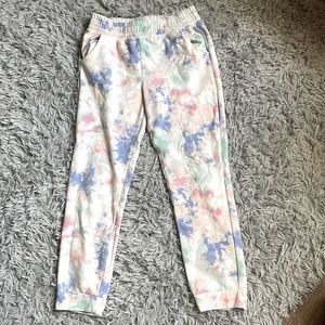 These are sweatpants that i no longer wear, they are washes and clean.